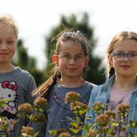 Dziewczynki 02 - od lewej: Wiktoria Kabacik, Ania Szmaja, Faustyna Wróblewicz