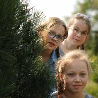 Dziewczynki 03 - Faustyna Wróblewicz, Wiktoria Kabacik, Ania Szmaja